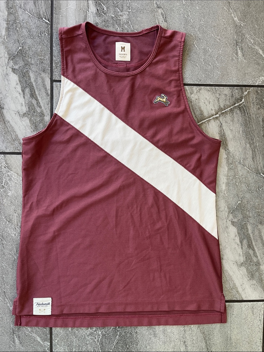 🐇 Tracksmith Van Cortlandt Singlet Pomegranate Ivory Size Medium Running Tank